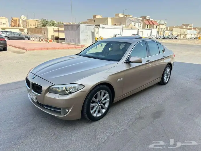 2011 BMW 523i fully loaded with sunroof for sales n low odo 2