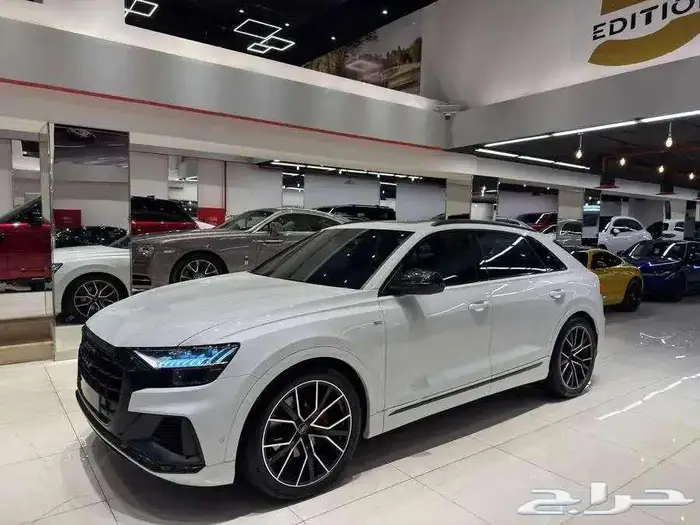 اودي Q8 2023 0