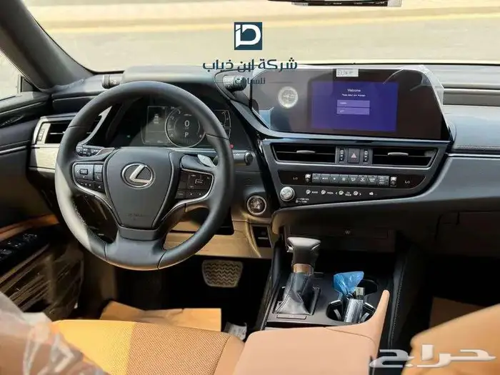 لكزس ES350 فئة CA خليجي 2025 لدى شركة ابن ذياب للسيارات 2