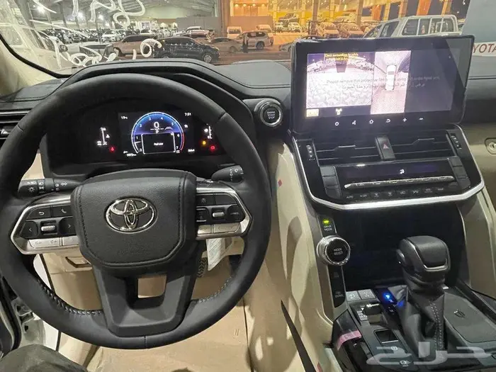 تويوتا جي اكس ار L3 2025 ابيض بنزين سعودي رادار 9