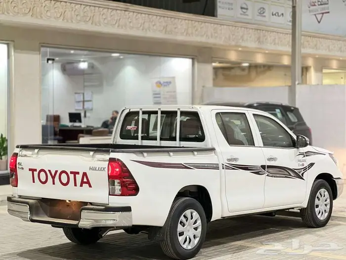 هايلكس غمارتين GL 2.4 ديزل بدون دبل 2025 3