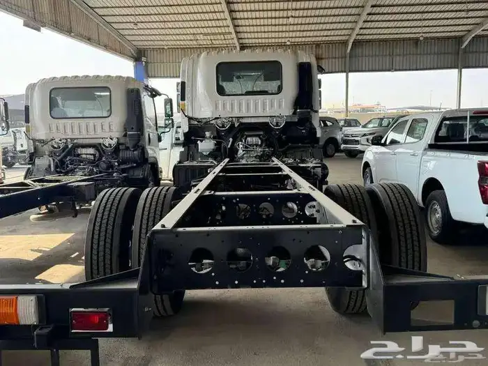 ايسوزو دينا 13 طن 2025 يباني 2