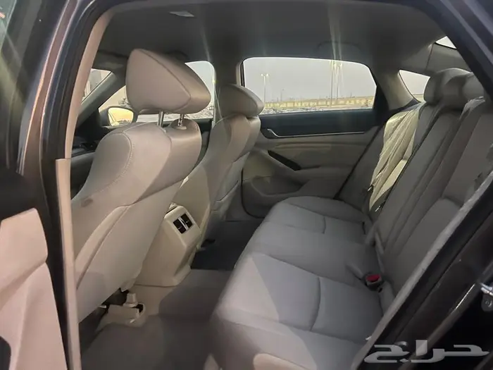 2022 هوندا اكورد LX وكاله 8