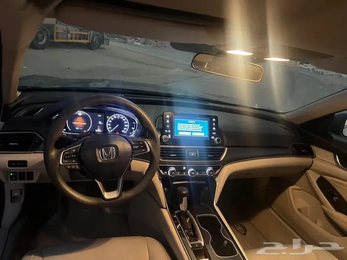 2022 هوندا اكورد LX وكاله 12