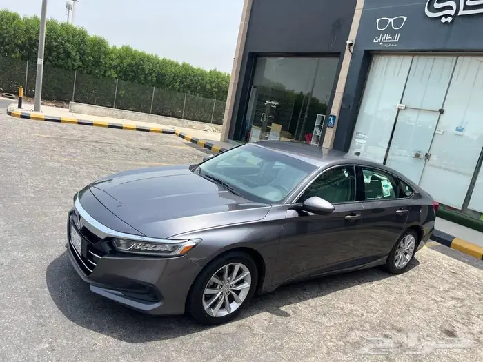2022 هوندا اكورد LX وكاله 4