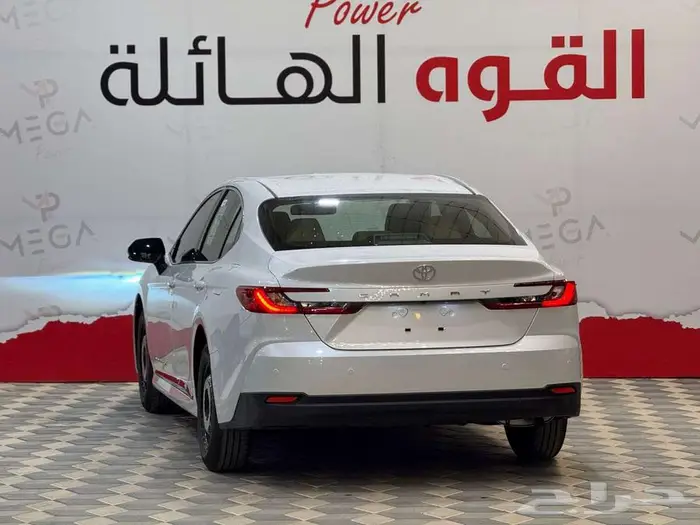 تويوتا كامري E استاندر خليجي 2025 أداء متميز كاش وتقسيط 15