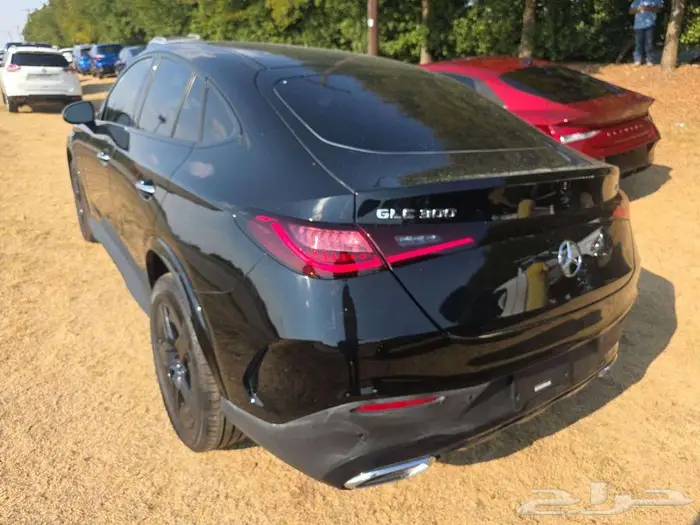 مرسيدس GLC 300 2024 COUPE ممشى قليل 3