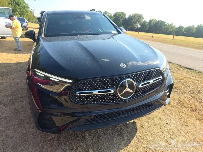 مرسيدس GLC 300 2024 COUPE ممشى قليل 1