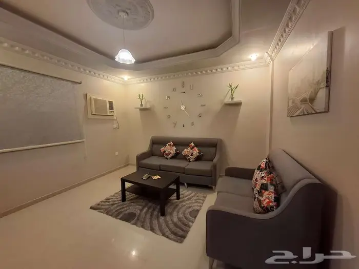 شقة مفروشة للعرسان غرفة نوم وصالتين جلوس وطعام شمال جدة 1
