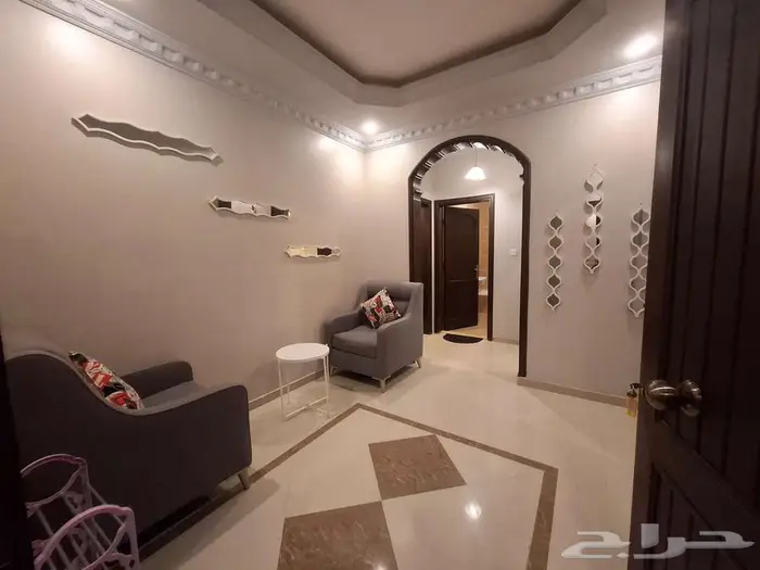 شقة مفروشة للعرسان غرفة نوم وصالتين جلوس وطعام شمال جدة 3