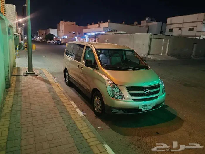 باص هونداي H1 قير عادي بنزين 0