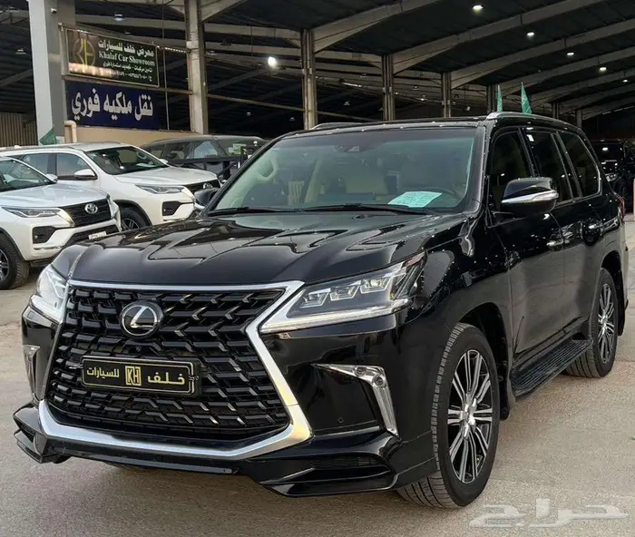 لكزس LX570 موديل 2021 - معرض خلف للسيارات 2