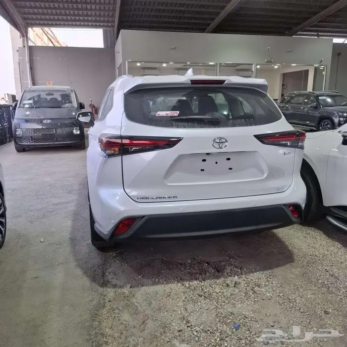 تويوتا هايلاندر GLE 2025 5