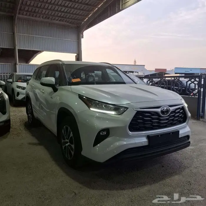 تويوتا هايلاندر GLE 2025 2