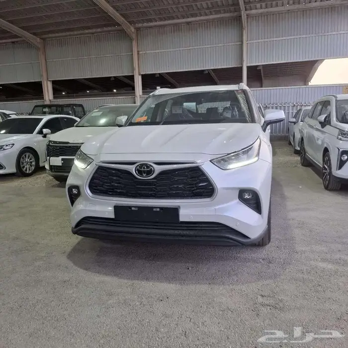 تويوتا هايلاندر GLE 2025 1