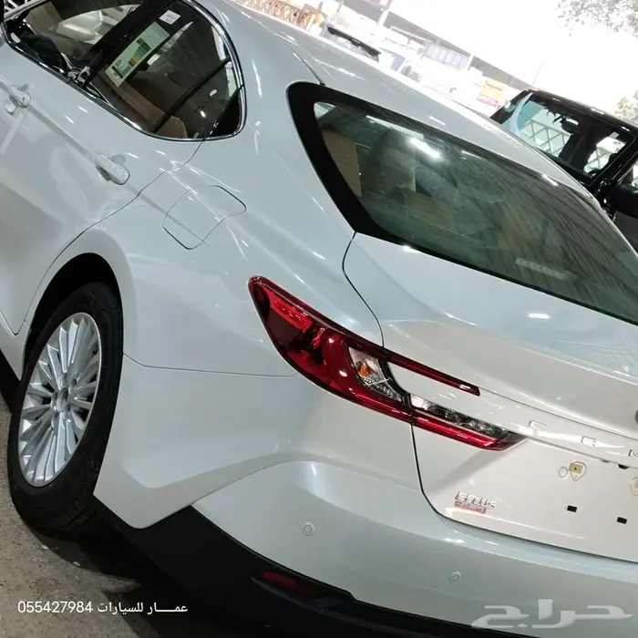 تويوتا كامري Eبلس لوحات 2025 16