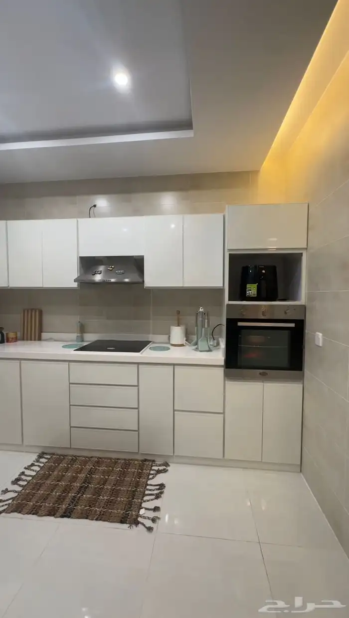 دولاب مطبخ للبيع نظيف استخدام شهرين سبب البيع النقل 2