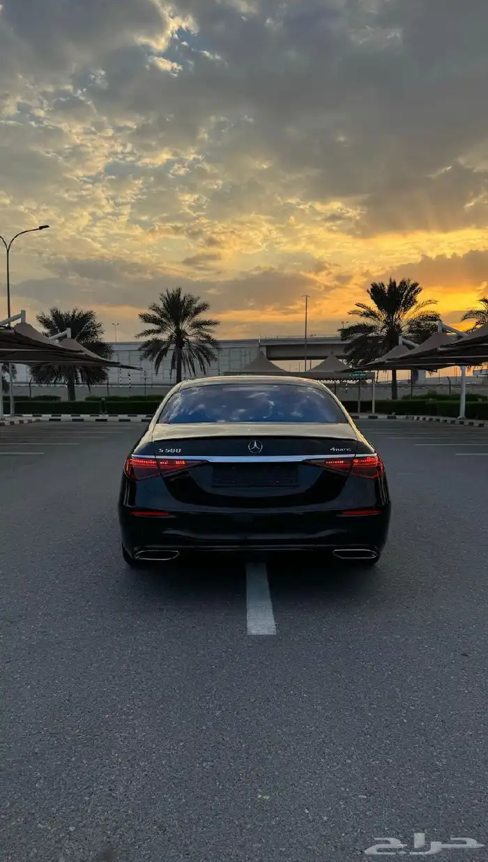 مرسيدس 2024 S580 فل كامل 3