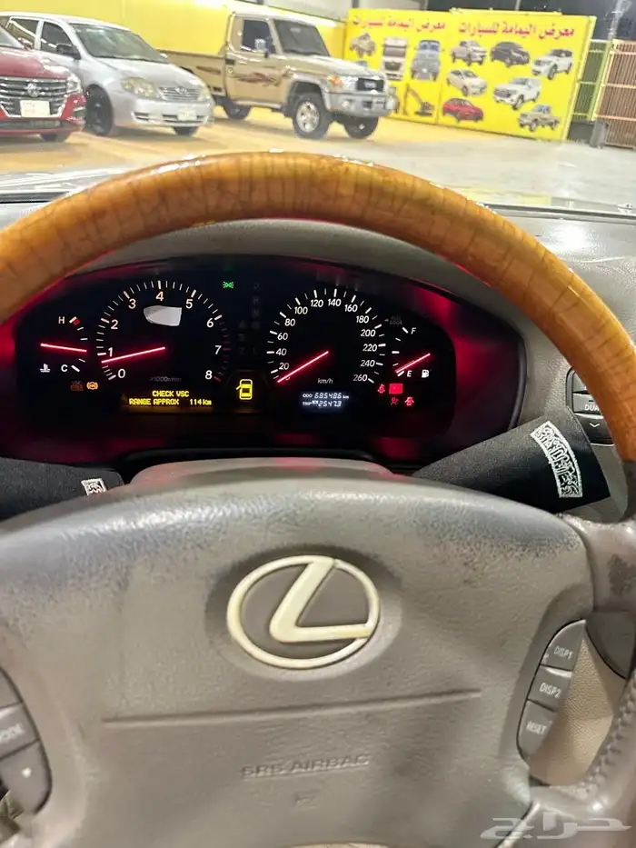 للبيع لكسز 2002 12