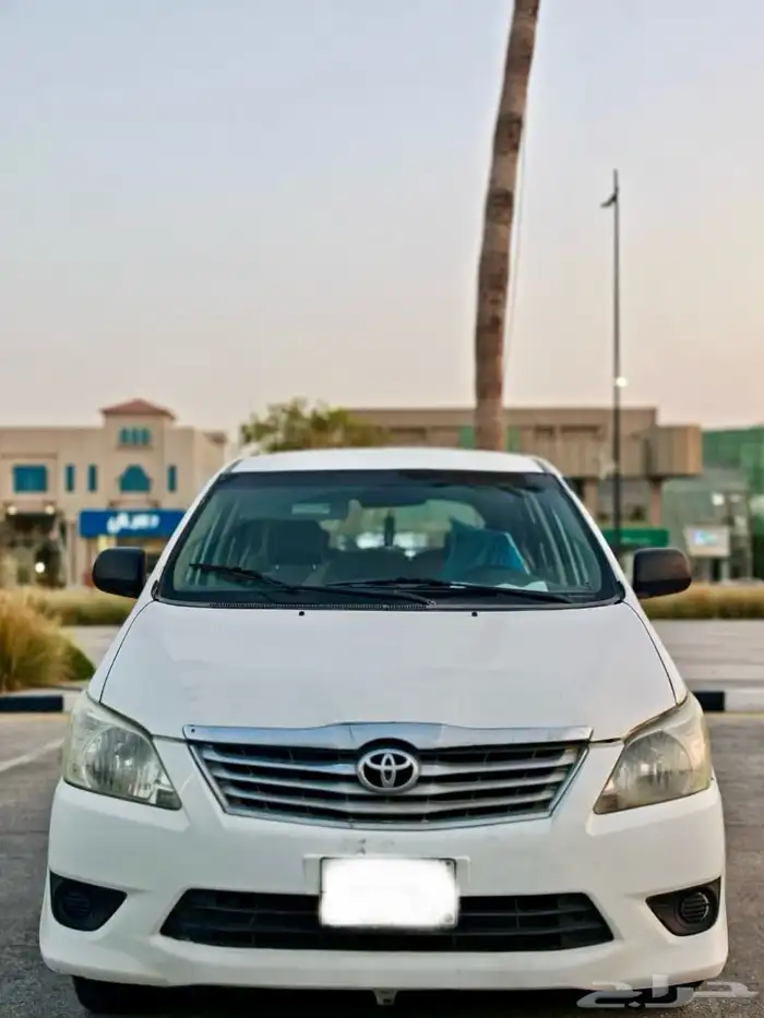 تايوتا اينوفا 2014 4