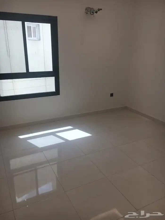 شقة للايجار في حي الريان 9
