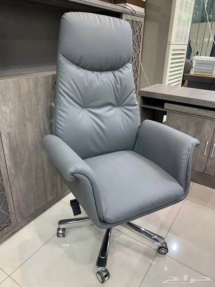 مكاتب دولاب طقم كراسي جلد فخم 0  5  7  3  4  5  0  9  4  6 29