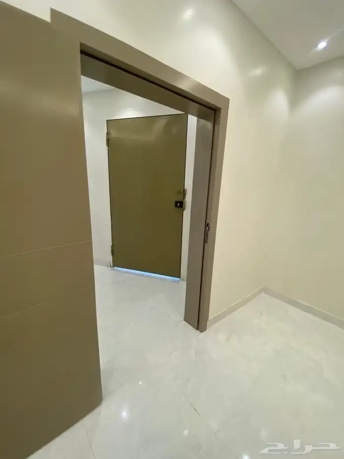 شقة جديدة للايجار 3