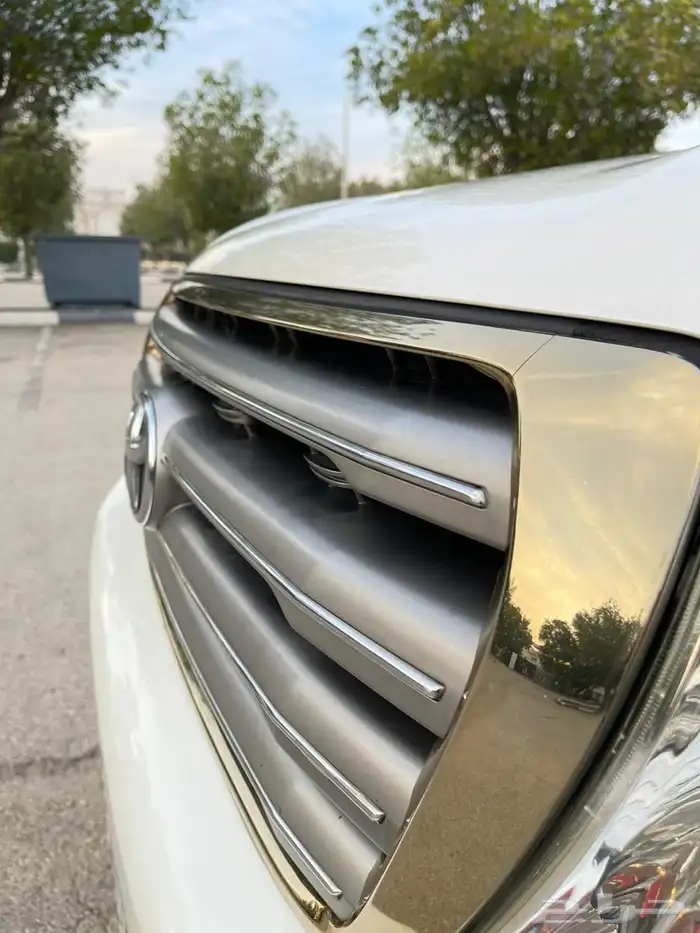 لاند كروزر vxr 2009 للي يدور النظيف بدي وكاله 32
