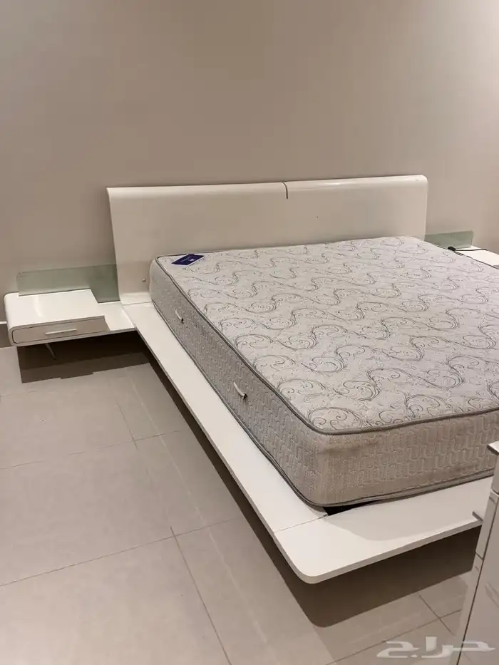 اثاث منزلي نظيف للبيع 2