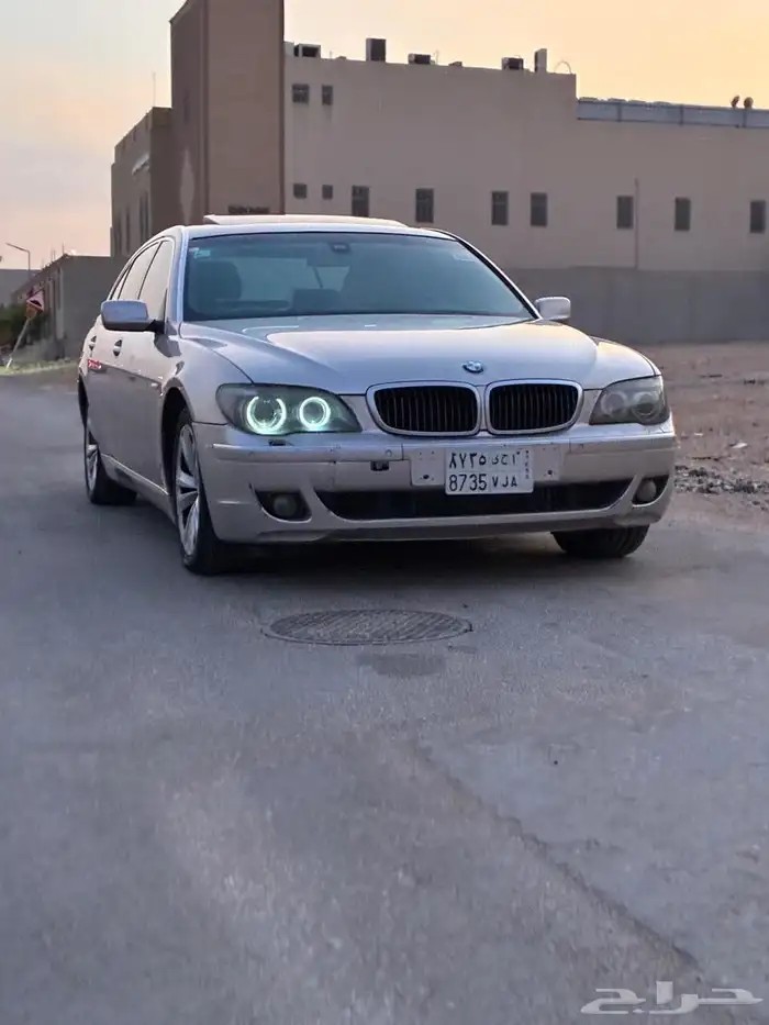 للبيع بي ام 730 موديل 2008 نظيف 18