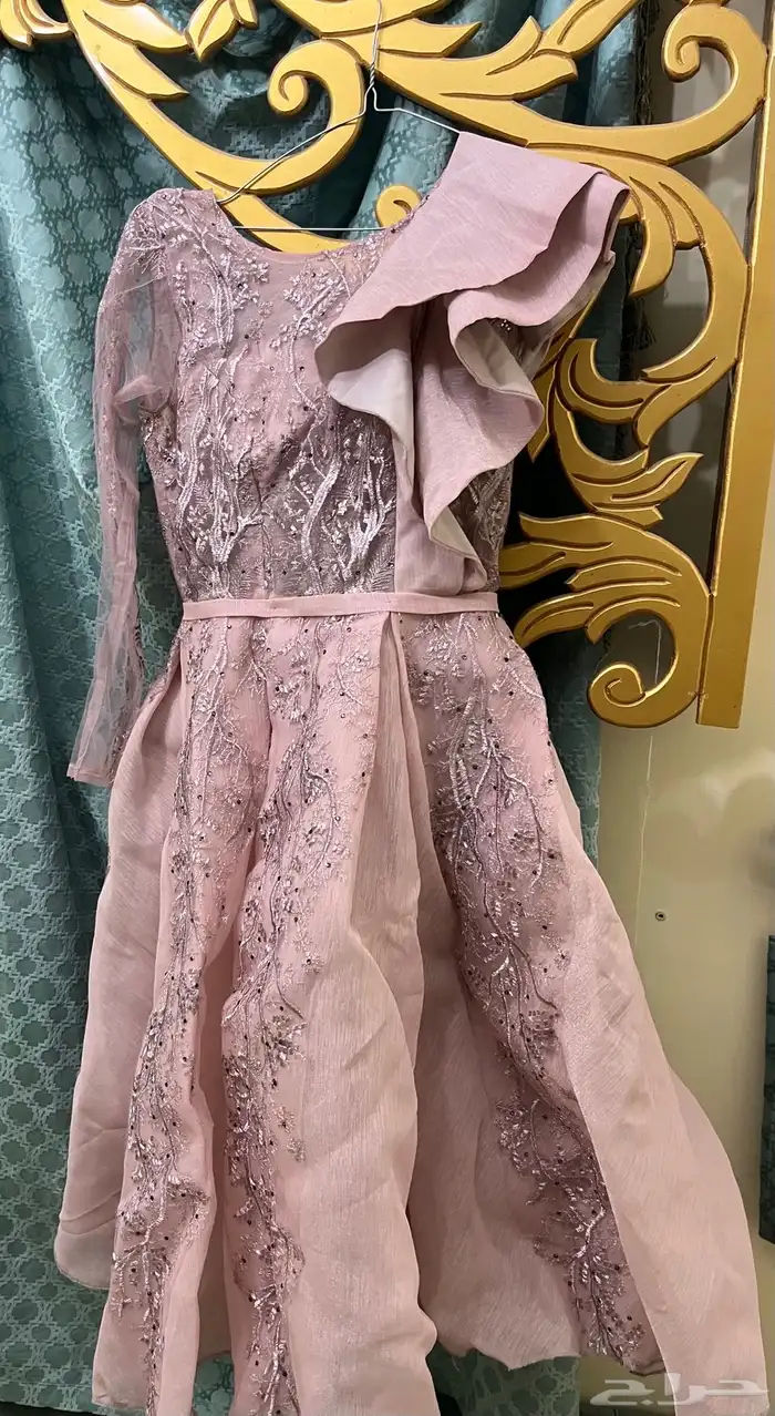فستان نسائي 0