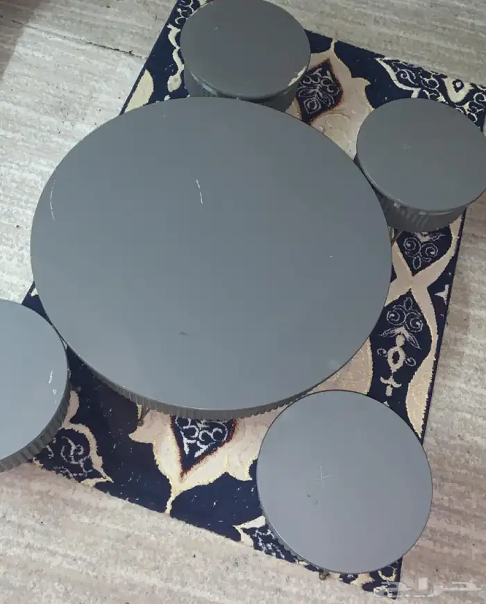 5 طاولات ارضيه بحاله جيده 0