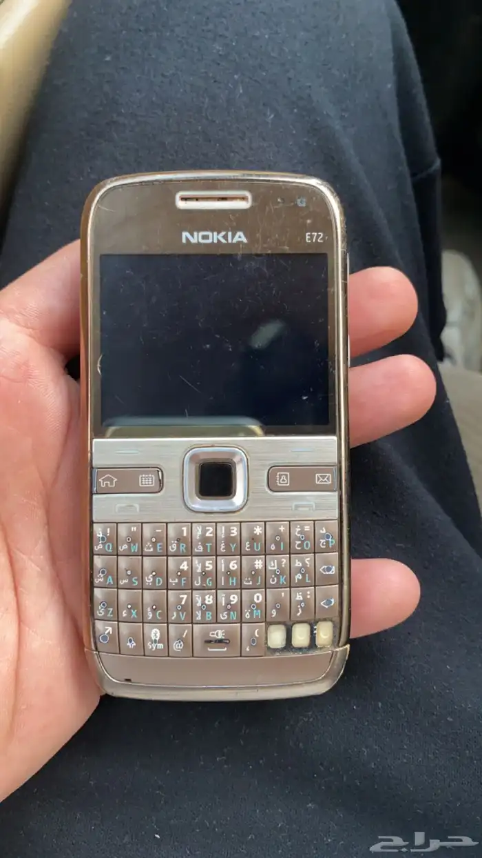 جوال e72 و ايفون5 3