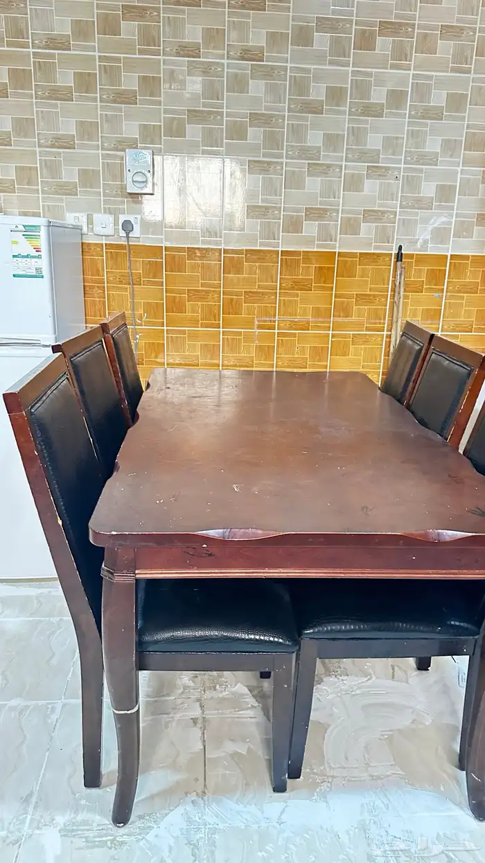 طاولة طعام خشب كبيرة ست كراسي 0