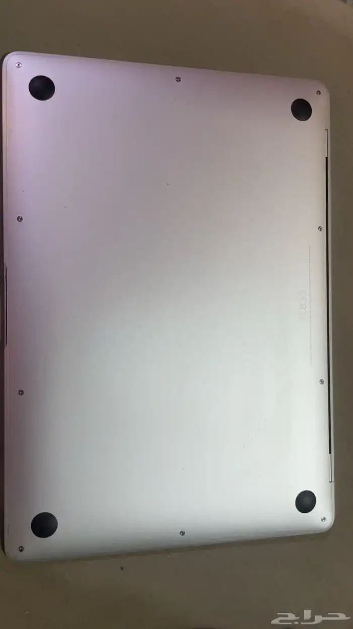 ماك بوك اير نظيف جدا 7