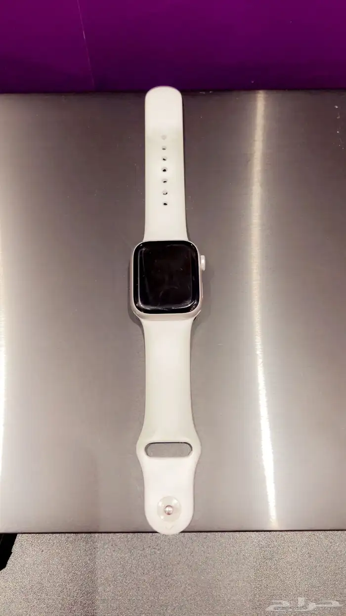 Apple Watch Series 8 41 mm silver 1