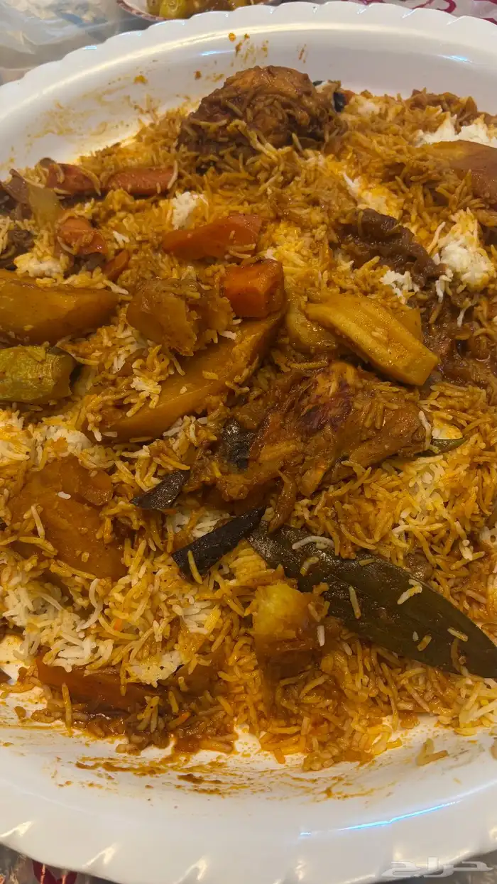 مقلوبة الدجاج بالخضار 0