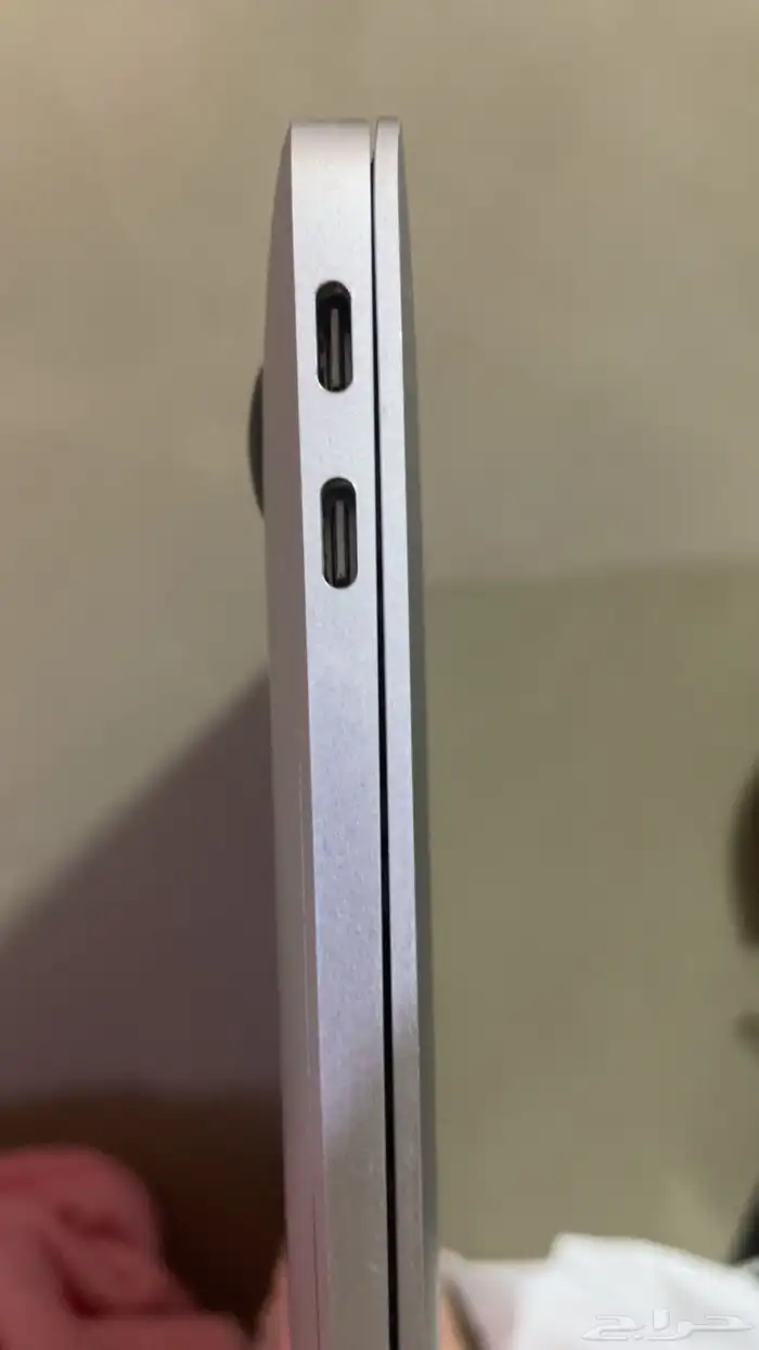 ماك بوك اير نظيف جدا 5