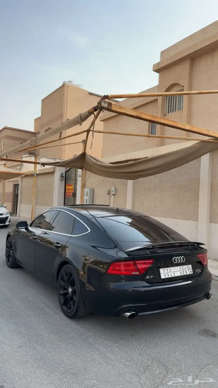 اودي 2011 0