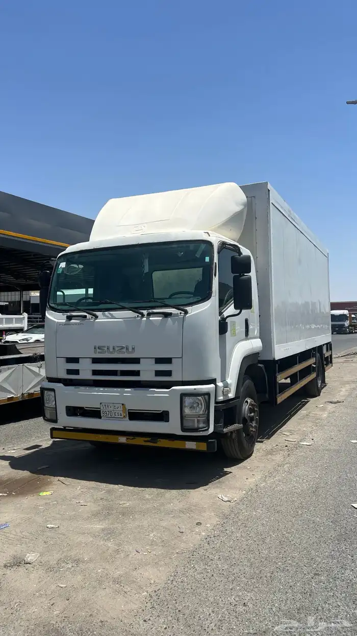 صندوق لوري للبيع حافظة 7 متر نظيف 1