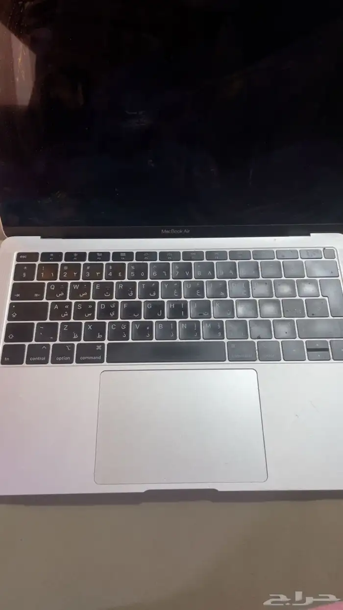 ماك بوك اير نظيف جدا 4