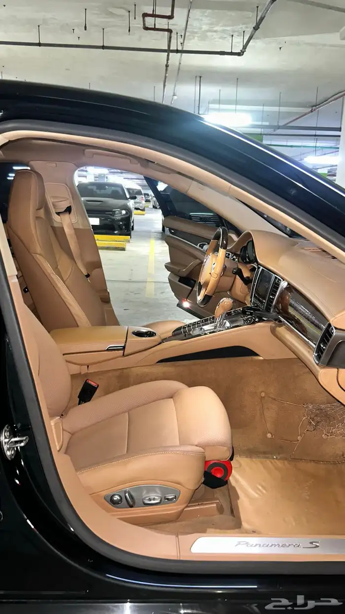 باناميرا S 14
