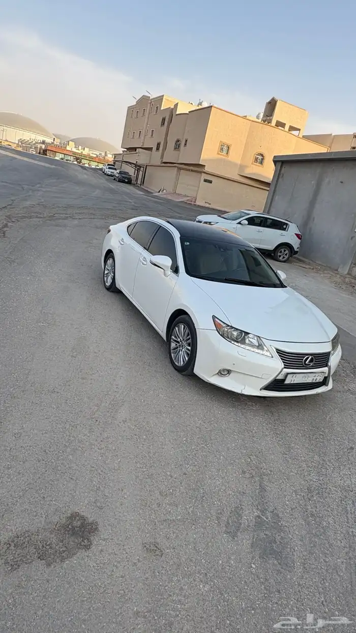 لكزس es سعودي DD 4