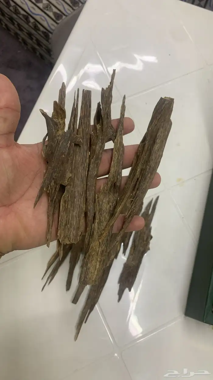 عود طبيعي هندي ماليزي مروكي ارياني اعواد محسنه باسعار طيبه 3