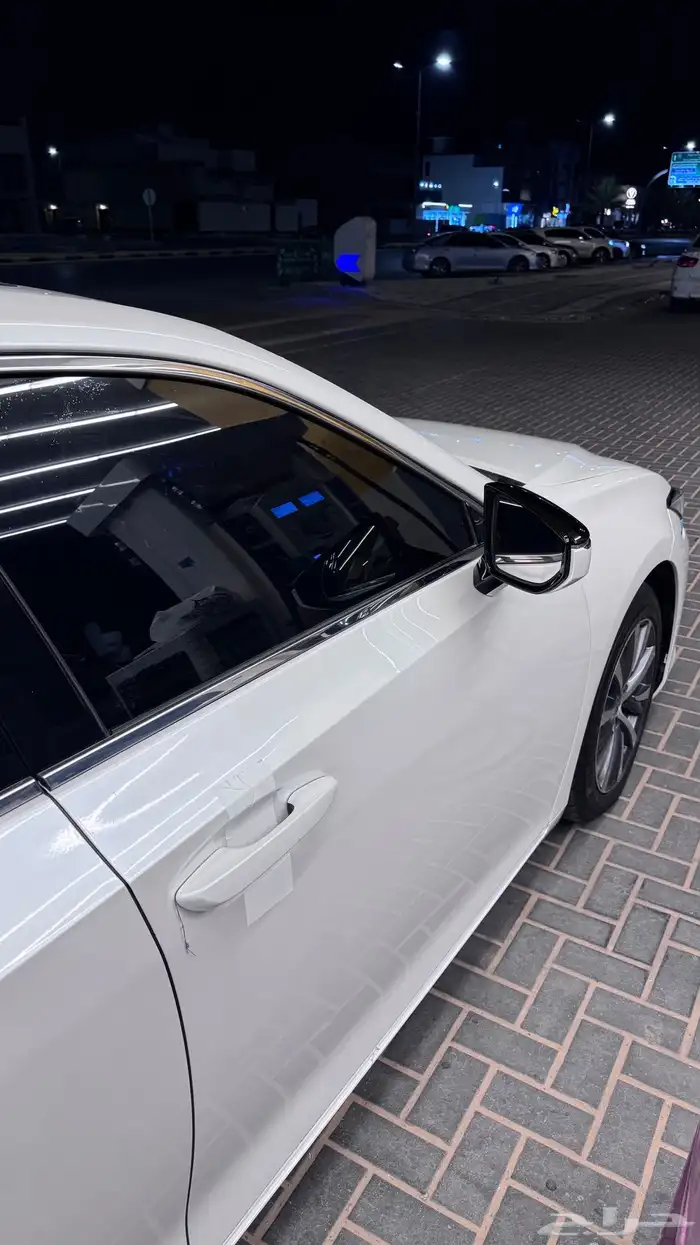 ES 300H 2019 لكزس 7
