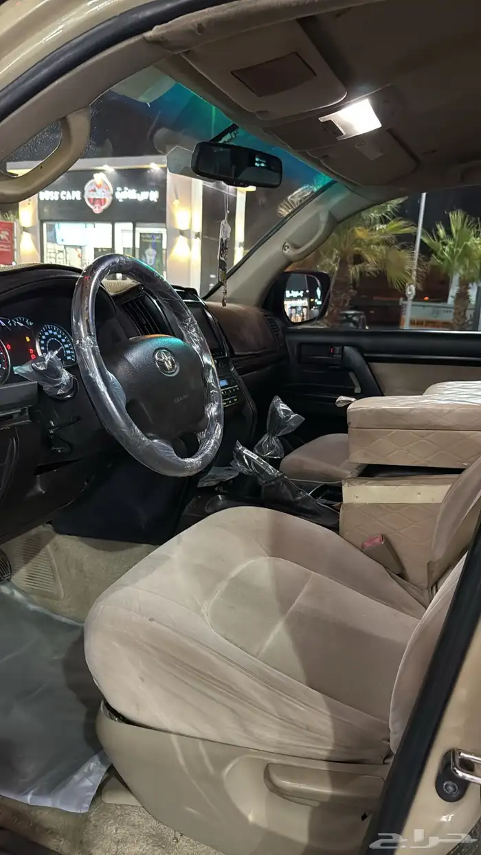 لاندكروزر GX 11