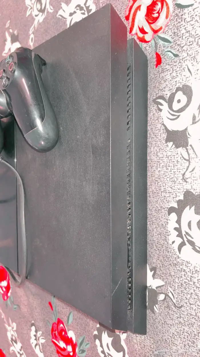 سوني 4 للبيع نضيف. 1