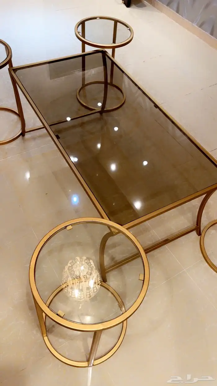 طاولات للبيع 2