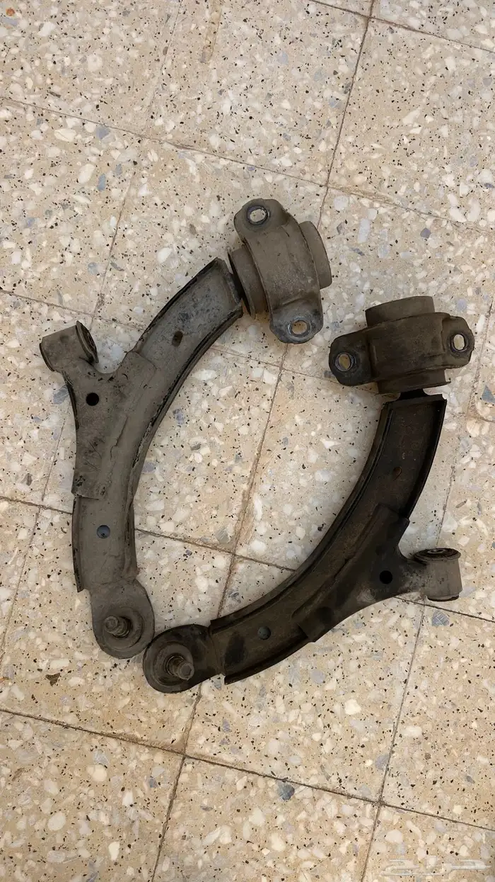 موستنج 1