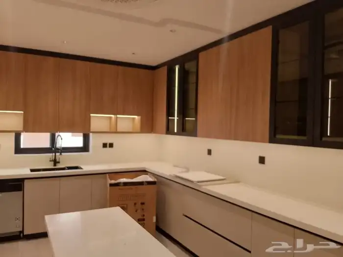 نجار اثاث صيانه وفك وتركيب وكل مايخص الأثاث والأبواب 050471 3